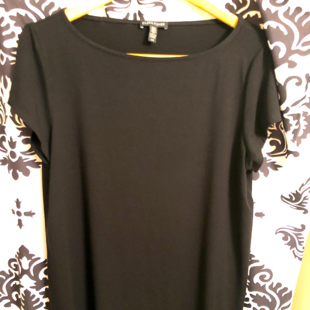 Womens black large top.